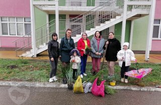 В рамках Всероссийской акции «Сохраним лес» в детском саду №22 города Майкопа прошла акция «Здесь может расти твой можжевельник!». 